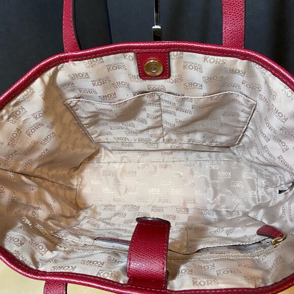 Michael Kors Jet Set Leather Tote – Deep Red / Raspberry - Picture 5 of 7